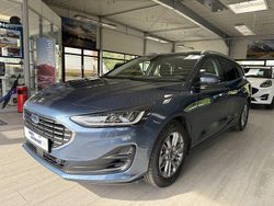 Chromablau Gebraucht 2024 Ford Focus Titanium Kombi | 23.440 € (Fairer Preis)