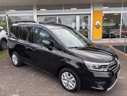 Black pearlschwarz metallic Gebraucht 2024 Renault Kangoo Techno Van / Kleinbus | 29.850 € (Fairer Preis)