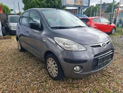 Grau Gebraucht 2011 Hyundai i10 Kleinwagen | 1.999 € (Guter Preis)