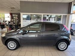 Grau Gebraucht 2009 Fiat Grande Punto Kleinwagen | 1.990 € (Superpreis)
