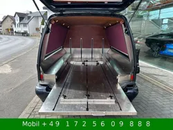 Schwarz Gebraucht 2002 Mercedes E220 Kombi | 10.999 €