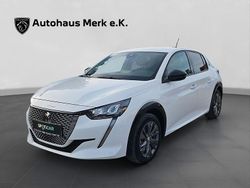 Weiß Gebraucht 2023 Peugeot e-208 Allure Kleinwagen | 21.990 € (Etwas zu teuer)
