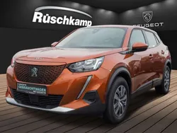 Orange Gebraucht 2021 Peugeot e-2008 Active SUV | 16.980 € (Fairer Preis)