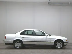 BMW 728