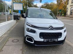 Weiß Gebraucht 2023 Citroën Berlingo Feel Van / Kleinbus | 19.222 € (Guter Preis)
