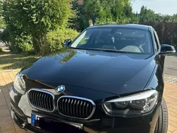 Schwarz Gebraucht 2017 BMW 118 Advantage Kleinwagen | 15.100 € (Fairer Preis)