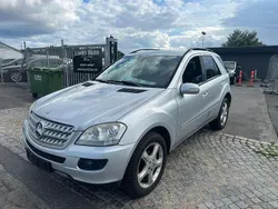 Silber Gebraucht 2006 Mercedes ML280 SUV | 4.000 €