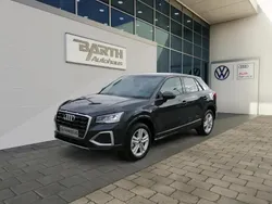 Manhattengrau Gebraucht 2022 Audi Q2 Advanced SUV | 25.990 € (Fairer Preis)