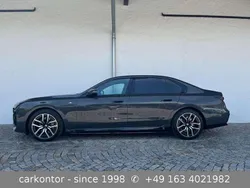 Dravitgrau metallic Gebraucht 2024 BMW i7 M Sport Limousine | 97.900 € (Fairer Preis)