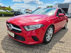Rot Gebraucht 2019 Mercedes A160 Limousine | 15.990 € (Superpreis)