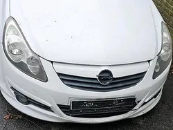 Weiß Gebraucht 2008 Opel Corsa Kleinwagen | 2.200 € (Guter Preis)