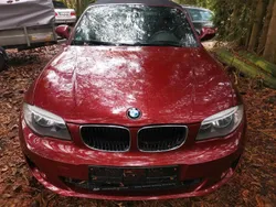 Rot Gebraucht 2011 BMW 118 Cabriolet Cabrio | 8.200 €