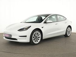 Perl weiss Gebraucht 2022 Tesla Model 3 Limousine | 27.497 € (Guter Preis)