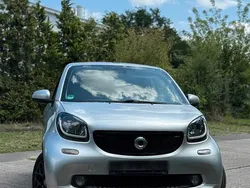 Silber Gebraucht 2020 Smart ForTwo Cabrio Cabrio | 13.990 €