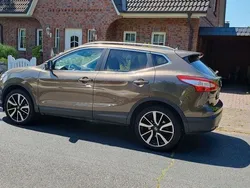 Braun Gebraucht 2014 Nissan Qashqai Tekna SUV | 9.500 € (Fairer Preis)