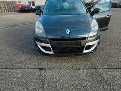 Schwarz Gebraucht 2011 Renault Scénic III Van / Kleinbus | 3.350 € (Guter Preis)