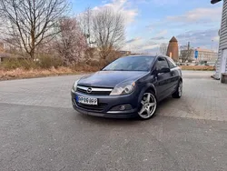 Blau Gebraucht 2005 Opel Astra GTC Coupé | 1.200 €