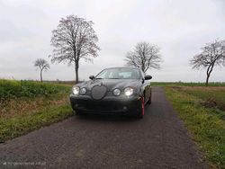 Schwarz Gebraucht 2002 Jaguar S-Type R Limousine | 10.000 €