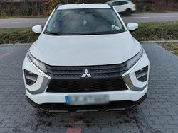 Weiß Gebraucht 2022 Mitsubishi Eclipse Cross Basis SUV | 20.900 € (Fairer Preis)