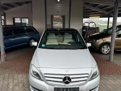 Mercedes B200