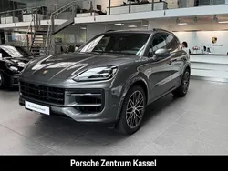 Grau Gebraucht 2024 Porsche Cayenne SUV | 99.900 € (Superpreis)