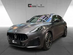 Grau Neu 2025 Maserati Grecale SUV | 135.816 € (Teuer)