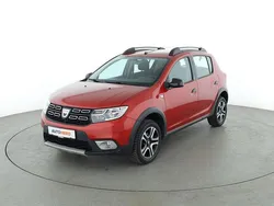 Rot Gebraucht 2018 Dacia Sandero Celebration Kleinwagen | 10.250 € (Fairer Preis)