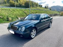 Grün Gebraucht 2000 Mercedes E430 Avantgarde Limousine | 7.500 € (Guter Preis)