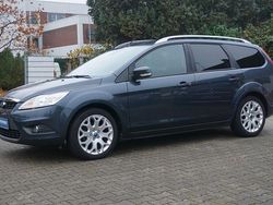 Grau Gebraucht 2009 Ford Focus Style Kombi | 3.999 € (Etwas zu teuer)