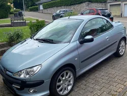 Silber Gebraucht 2001 Peugeot 206 CC Platinum Cabrio | 2.950 € (Etwas zu teuer)
