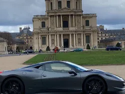 Grau Gebraucht 2011 Ferrari 458 | 167.000 €