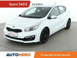 Weiß Gebraucht 2017 Kia Ceed Edition 7 Limousine | 10.690 € (Fairer Preis)