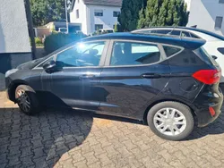 Schwarz Gebraucht 2019 Ford Fiesta Cool & Connect Kleinwagen | 11.000 € (Fairer Preis)