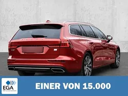 Metallic Gebraucht 2022 Volvo V60 Core Kombi | 39.880 € (Etwas zu teuer)