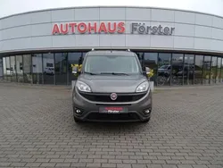 Grau Gebraucht 2019 Fiat Doblò Van / Kleinbus | 9.990 € (Fairer Preis)