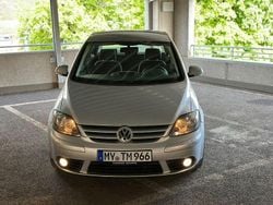 Grau Gebraucht 2006 VW Golf Plus Cross Comfortline Van / Kleinbus | 3.700 € (Superpreis)