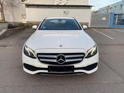 Weiß Gebraucht 2017 Mercedes E200 Avantgarde Limousine | 16.999 € (Superpreis)