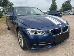 Blau Gebraucht 2016 BMW 320 Sport Line Kombi | 19.800 €