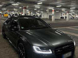 Grau Gebraucht 2018 Audi S8 plus Sport Limousine | 40.000 € (Fairer Preis)