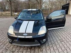 Gebraucht 2005 Ford Fiesta Basis Kleinwagen | 2.300 € (Etwas zu teuer)