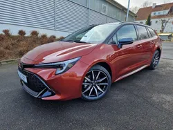 Oxide orange Gebraucht 2025 Toyota Corolla Sport Kombi | 38.900 € (Teuer)