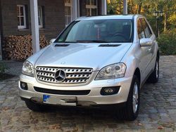 Silber Gebraucht 2007 Mercedes ML280 SUV | 5.900 € (Guter Preis)
