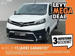 Schaumweiß Gebraucht 2021 Toyota Proace Plus Van | 18.990 €