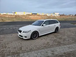 Weiß Gebraucht 2009 BMW 550 M Sport Kombi | 22.900 €