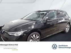 Grenadillschwarz Gebraucht 2024 VW Golf VIII Life Limousine | 25.980 € (Guter Preis)