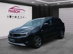 Lackierung schwarz perla nera/ Gebraucht 2023 Opel Grandland X Ultimate SUV | 32.950 €