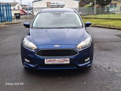 Blau Gebraucht 2015 Ford Focus Titanium Limousine | 7.499 € (Fairer Preis)