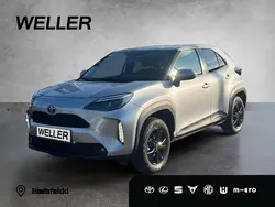 Silber Gebraucht 2023 Toyota Yaris Cross Team SUV | 24.680 € (Fairer Preis)