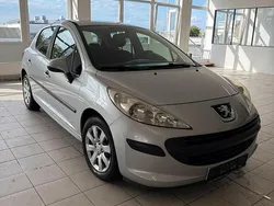 Silber Gebraucht 2009 Peugeot 207 Kleinwagen | 2.500 € (Guter Preis)
