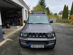 Grau Gebraucht 2010 Suzuki Jimny SUV | 7.099 € (Superpreis)